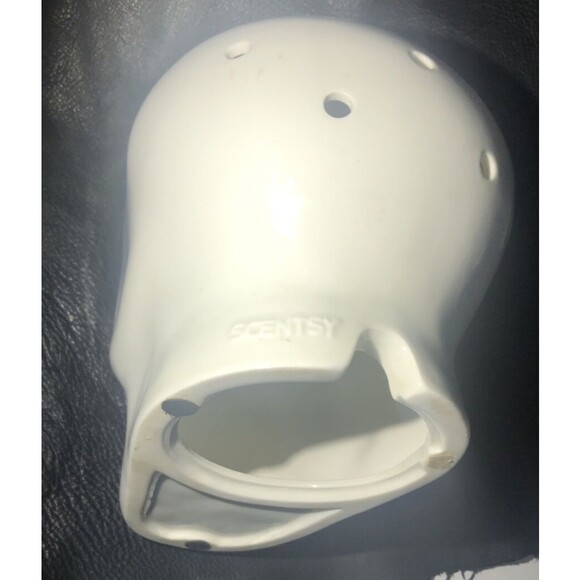 Scentsy Skull Wax Warmer Fall Halloween Spooky Countertop - Picture 4 of 6